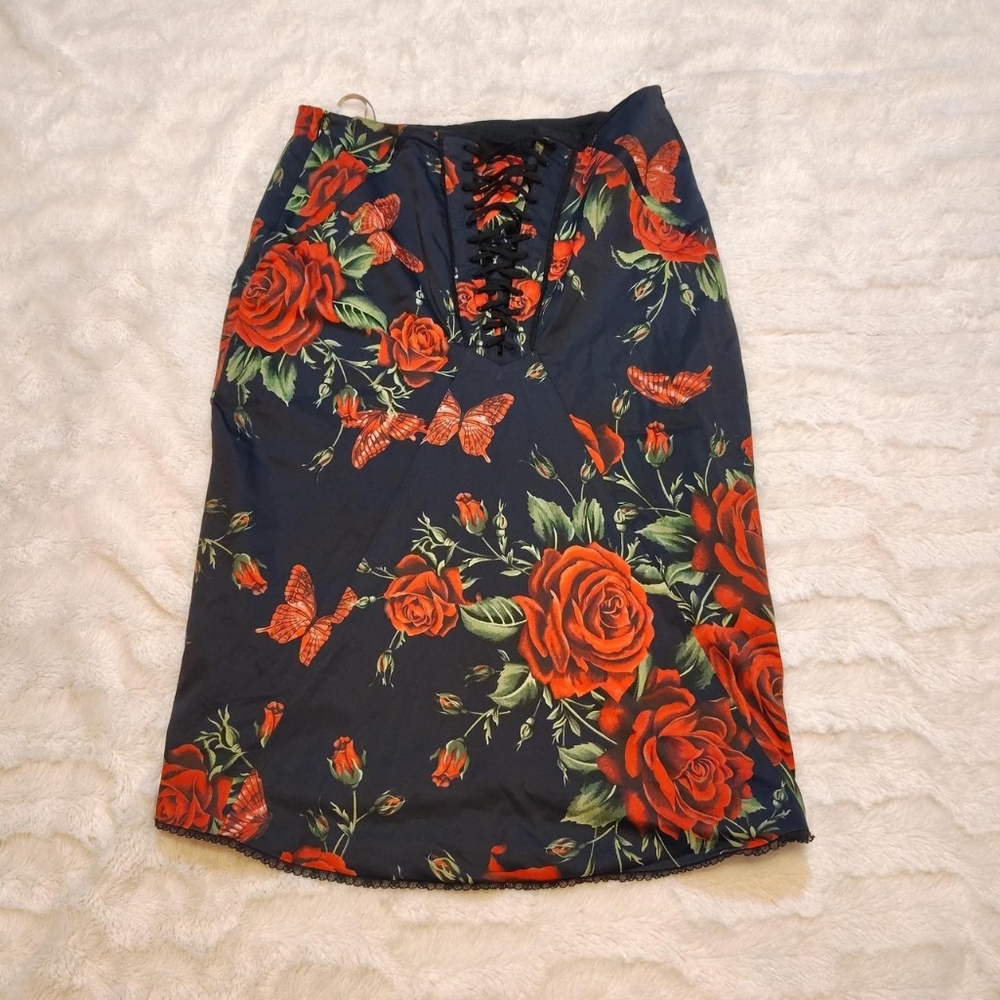 Karen Millen Black And Rose Lace up Skirt